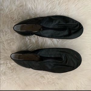 Black jazz shoes